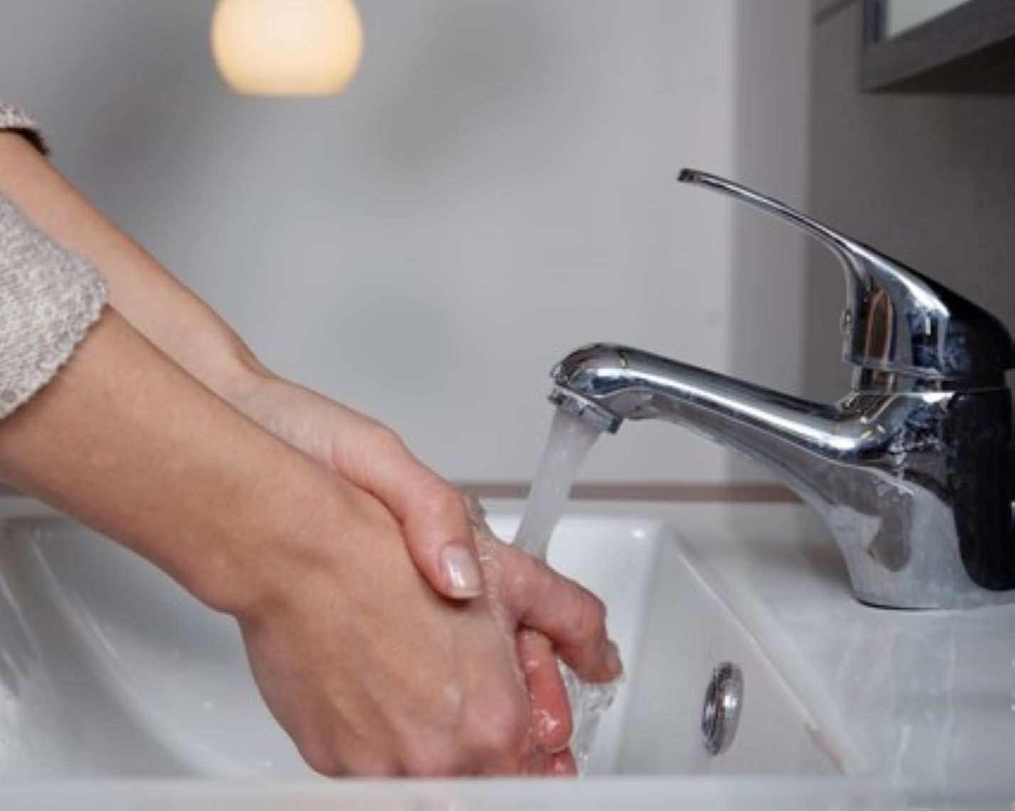 Cuci Tangan Pakai Sabun