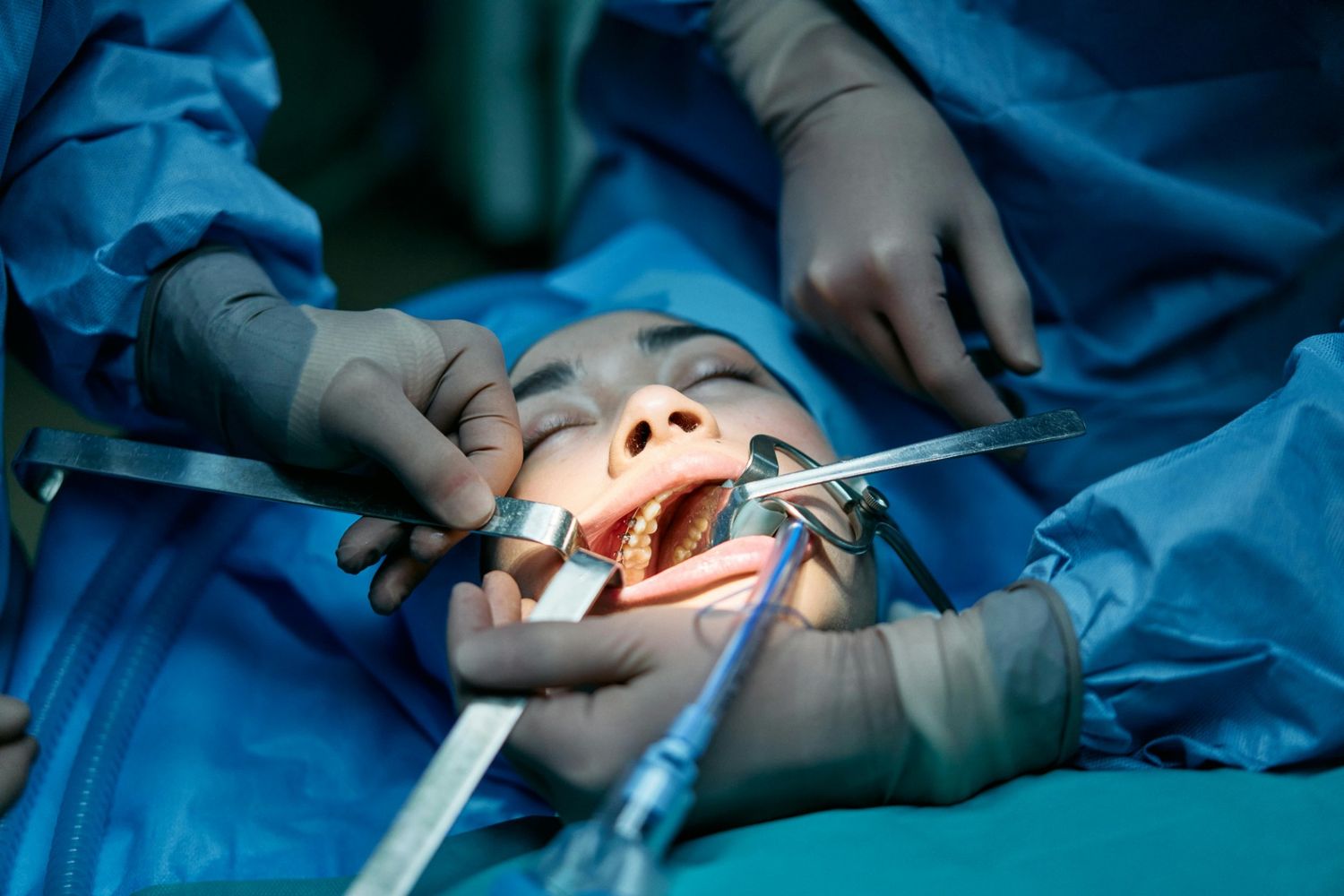 Dokter Bedah